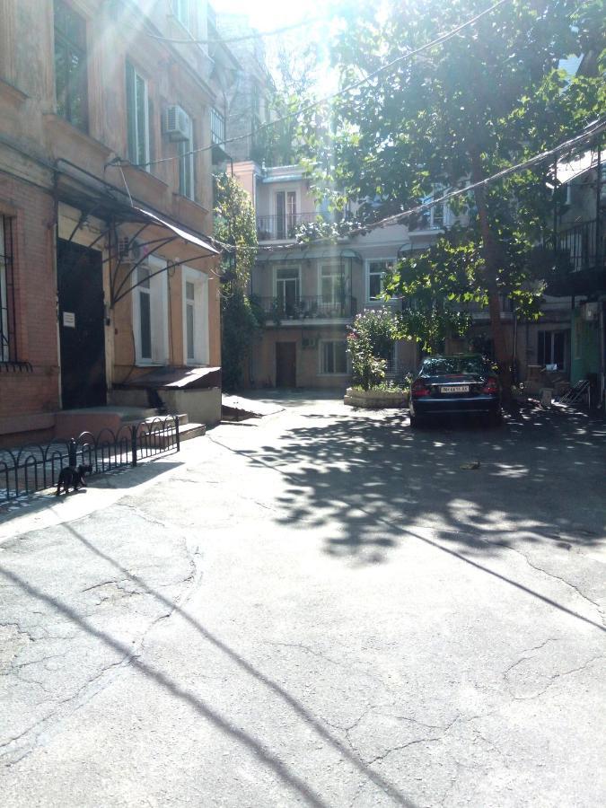 Центр Однокомнатная Просторная Квартира Улица Екатериниская Odessa Exterior foto